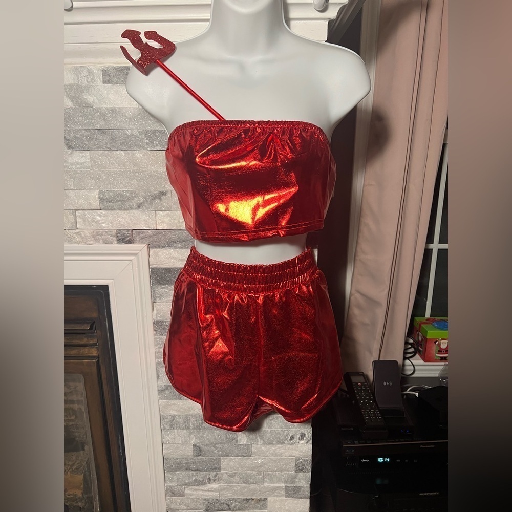 Women’s Metallic Devil Cosplay Costume – XL, NWOT - Picture 3 of 7